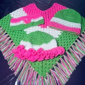 TODDLER PONCHO W/ MATCHING HEAD ACCESSORIES